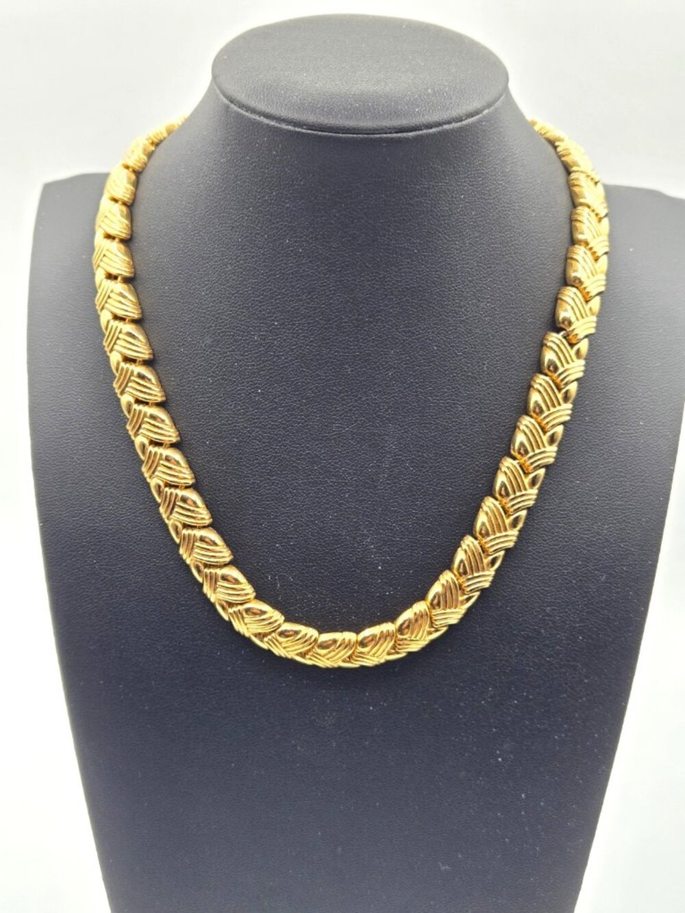 Vintage Monet Signed Gold Tone Textured Chevron Necklace 16" Weighs 56 grams